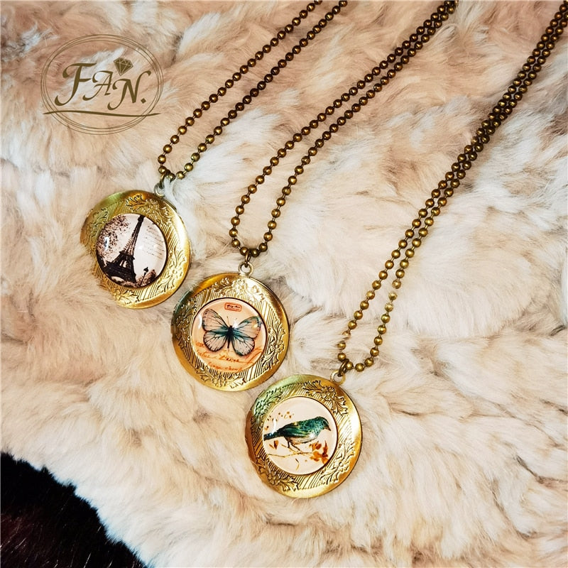 2022 Ins Trend Charming Vintage Girls Women Sweater Necklace Butterfly Eiffel Tower Bird Pendant Golden Color Chain
