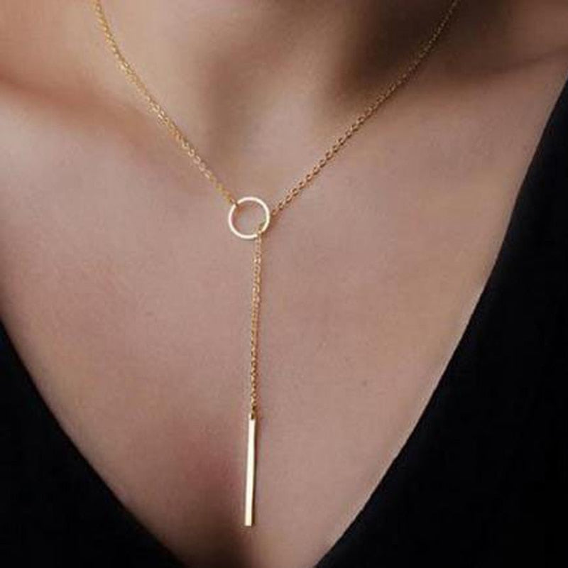 2021  Europe and the United States minimalist simple metal short necklace Gifts