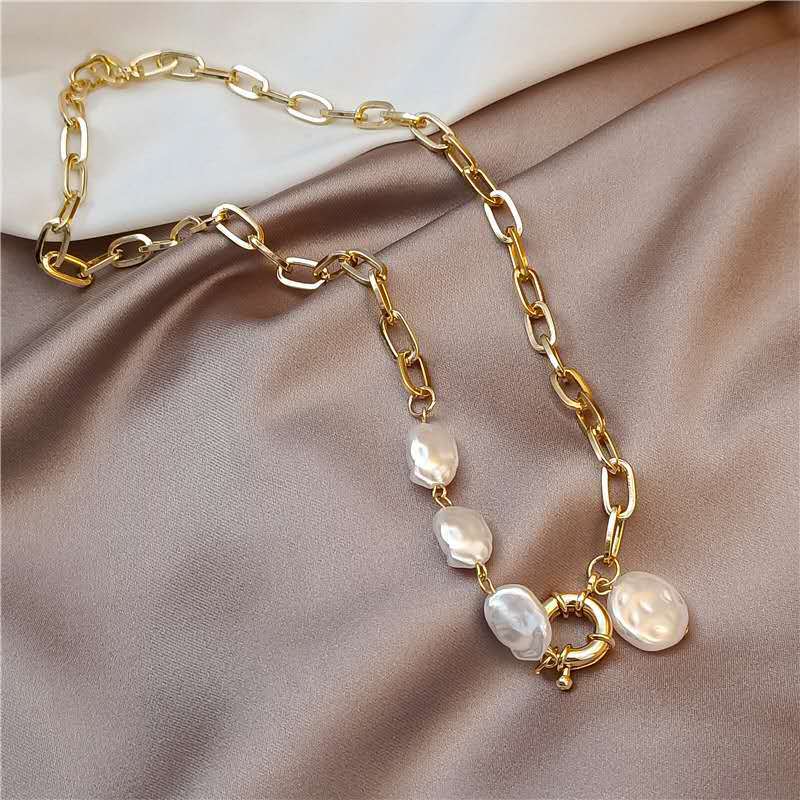 2022 Baroque Irregular Pearls Necklace For Women Vintage Contracted Clavicle Chain Jewelry Gift Accessories