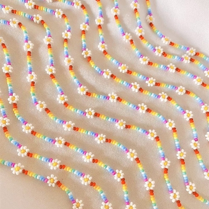 2021  Colorful Daisy Flowers Beaded Necklace Charm Statement Short Choker Necklace for Women Korea Summer Vacation Jewelry