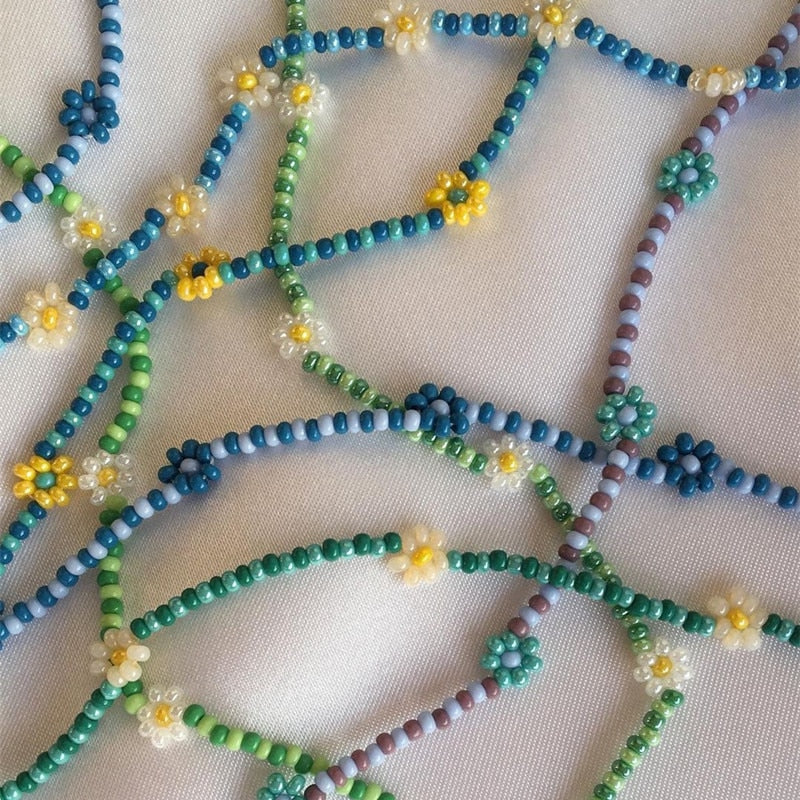2021  Colorful Daisy Flowers Beaded Necklace Charm Statement Short Choker Necklace for Women Korea Summer Vacation Jewelry