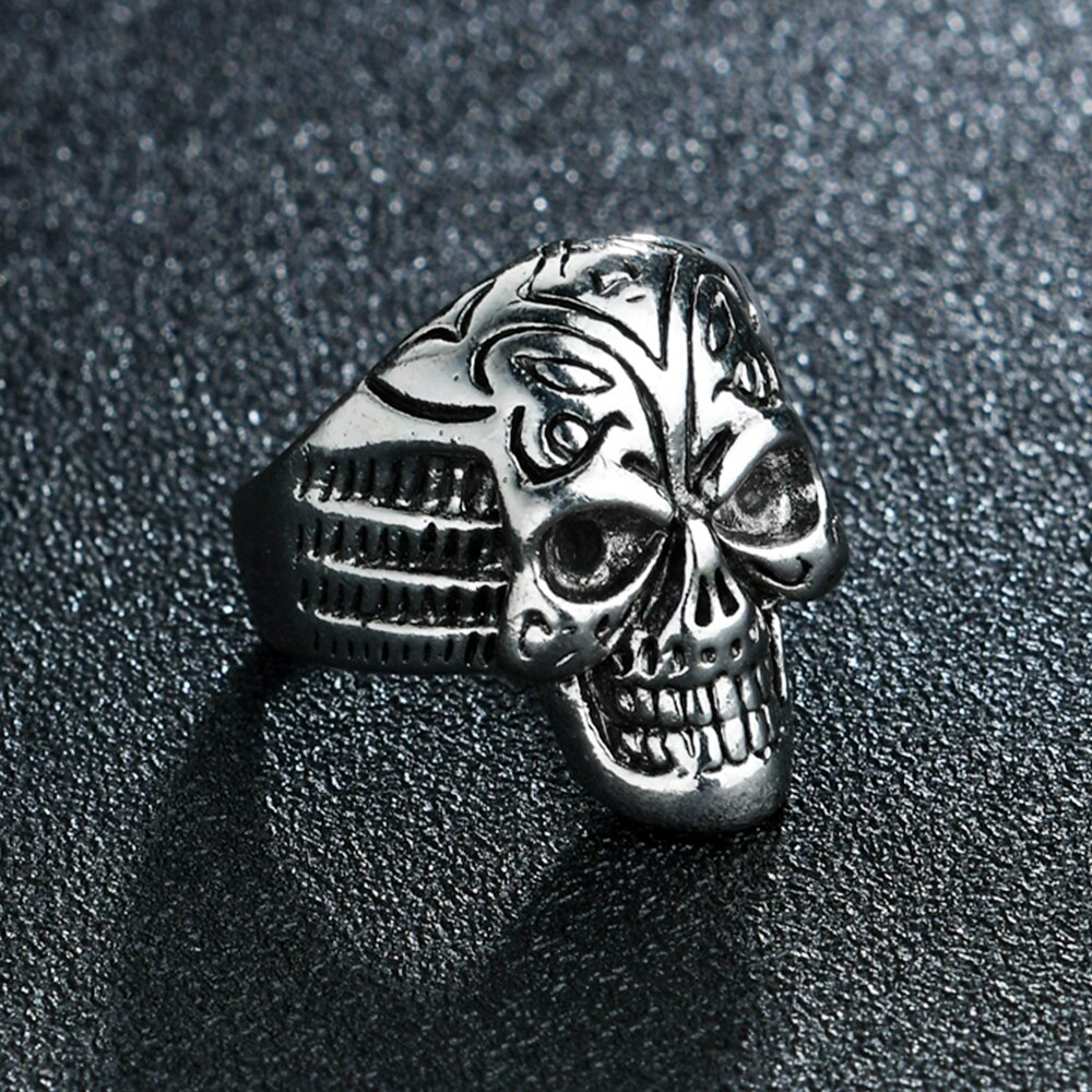 2021   Retro Leaf/Wolf/Snake/Skull Pattern Vintage Ring Anniversary Gift High Quality Punk Unisex Male Party Jewelry