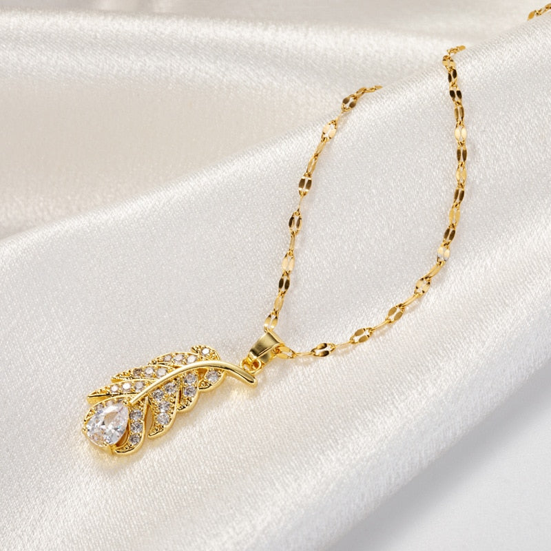 2021  Full Crystal Gold Color Leaf Pendant Women Clavicle Necklaces Female No Fade Stainless Steel Chokers Necklace