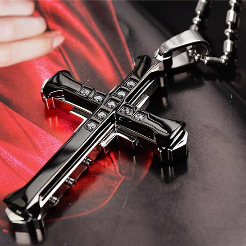 2022 Male Crystal Cross Jesus Pendant Gold/Black/Blue Color Zirconia Cross Pendant Necklace Stainless Steel Jewelry