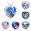 2021 Men and Women Love Crystal Necklace, Domineering Wolves Collection Art Photo Heart-shaped Glass Pendant