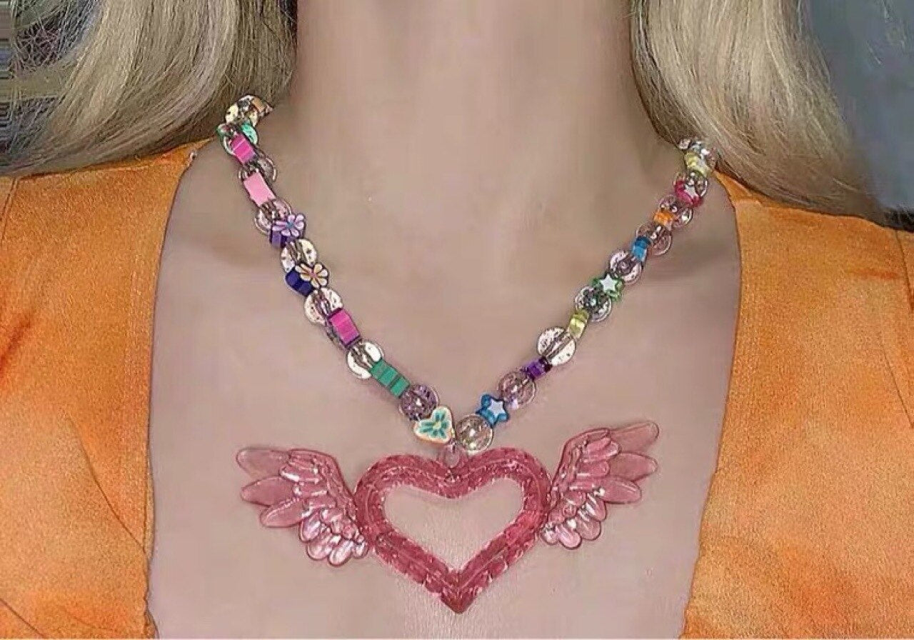 2022 Trend Acrylic Pink Heart Wing Pendant Painted Harajuku Flash Bead Necklace Unusual Goth Neck Chain 90s Y2k Jewelry Gift