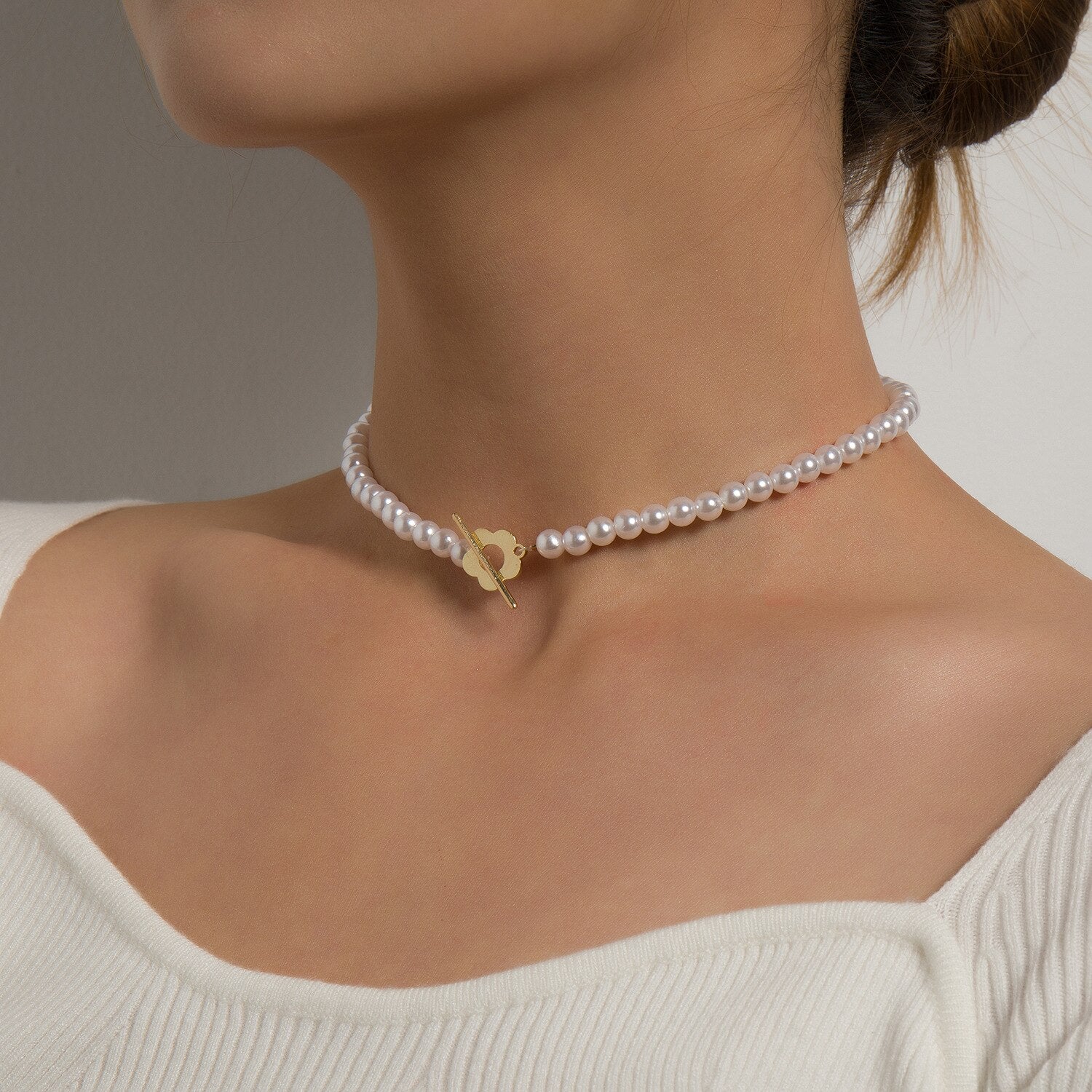 2021 Trendy Simulated Pearl Choker Necklace For Women Bohemian Flower OT Buckle Clavicle Chian Jewelry Gift collares