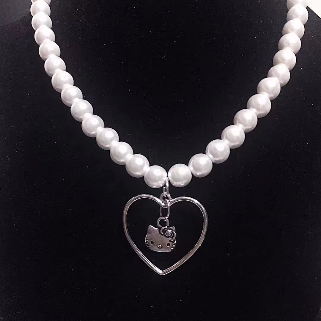 2021 Punk Gothic Harajuku Pearl Chain Hollow Heart Shaped Pendant Retro Court Cat Choker Necklace grunge Jewelry for Women Girls