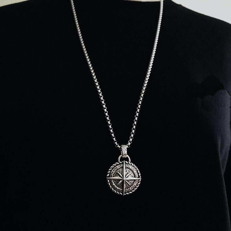 2021 Trendy Round Compass Pendant Men Necklace Box Chain Temperament Stainless Steel Necklace For Men Jewelry Gift