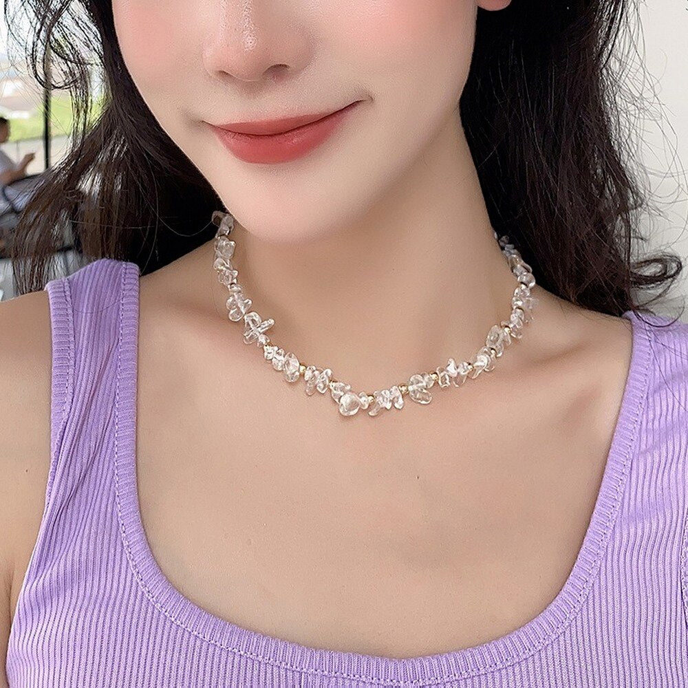 2021 European and American ladies party alloy irregular stone beaded necklace design trend clavicle necklace