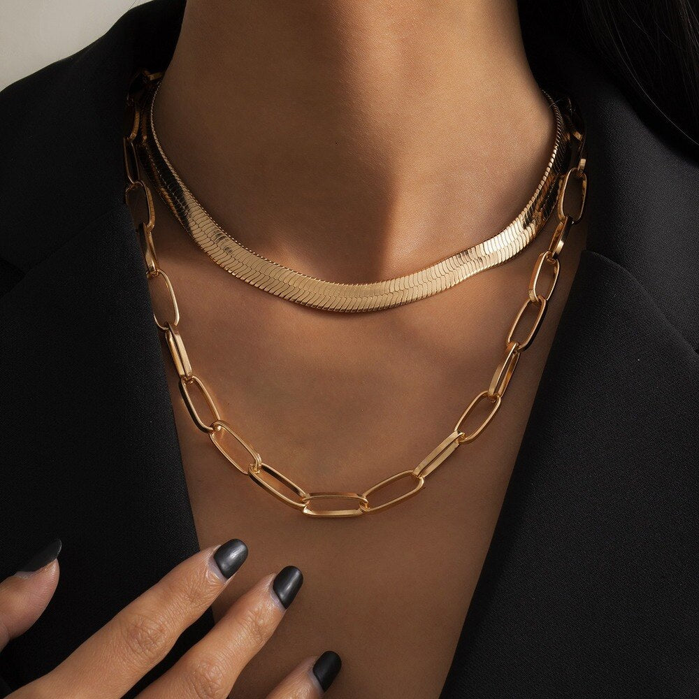 2021 and popular ladies party brass multi-layer hip hop rock snake bone chain trend metal clavicle chain necklace