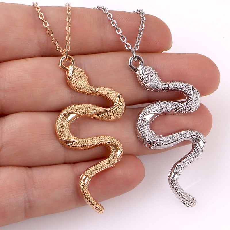 2021 punk Snake Pendant Necklace Golden Silver Color Unquie Men Women Neck Jewelry Statement Pouplar Necklace