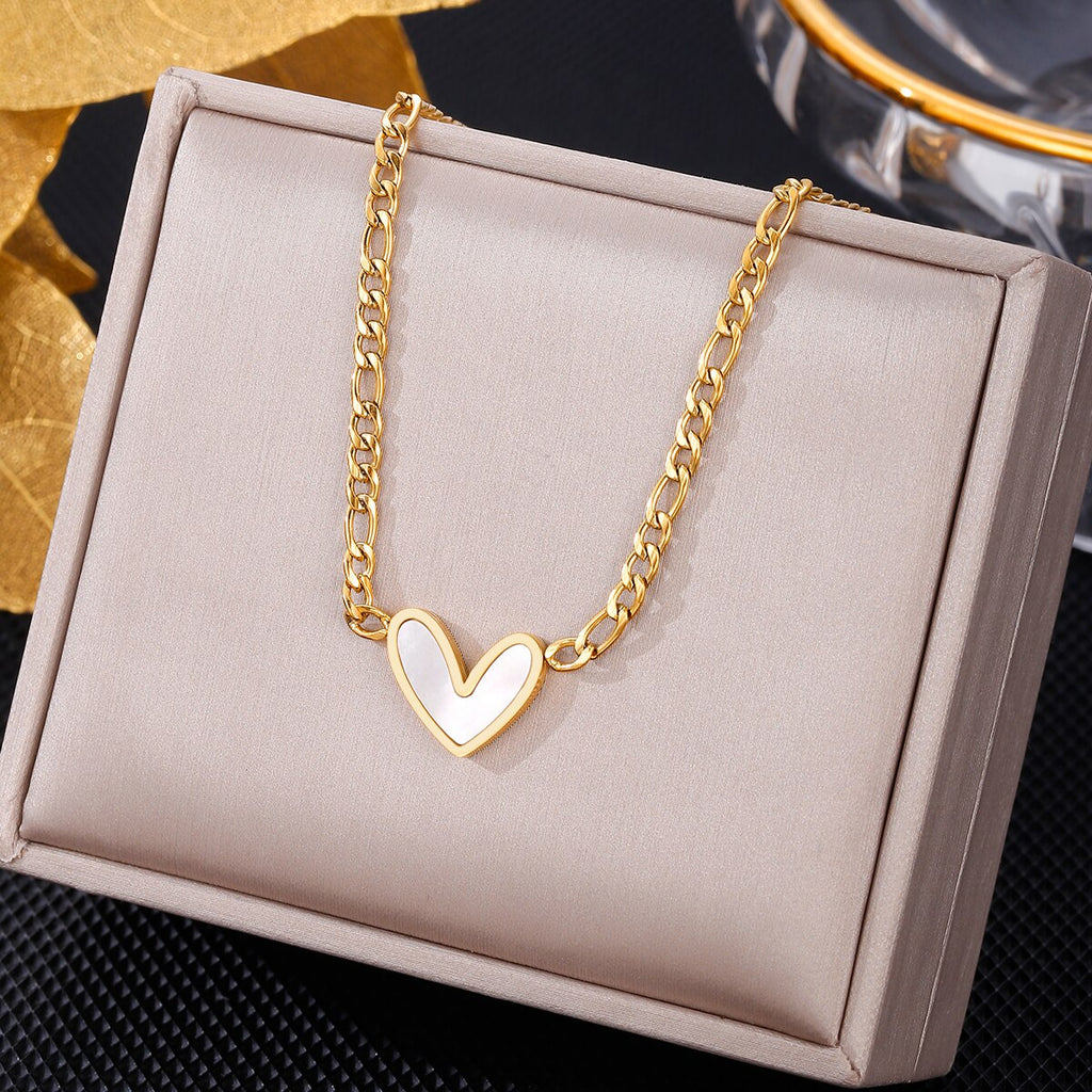2022 Classic Shell Heart Pendant Gold Color Stainless steel Necklace Lovely Girls' Jewelry Accessories Women's Necklace