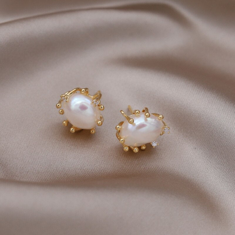 2022 Korea Jewelry Simple Paw 14K Gold Plated Natural Freshwater Pearl Earrings Elegant Women's Daily Accessories