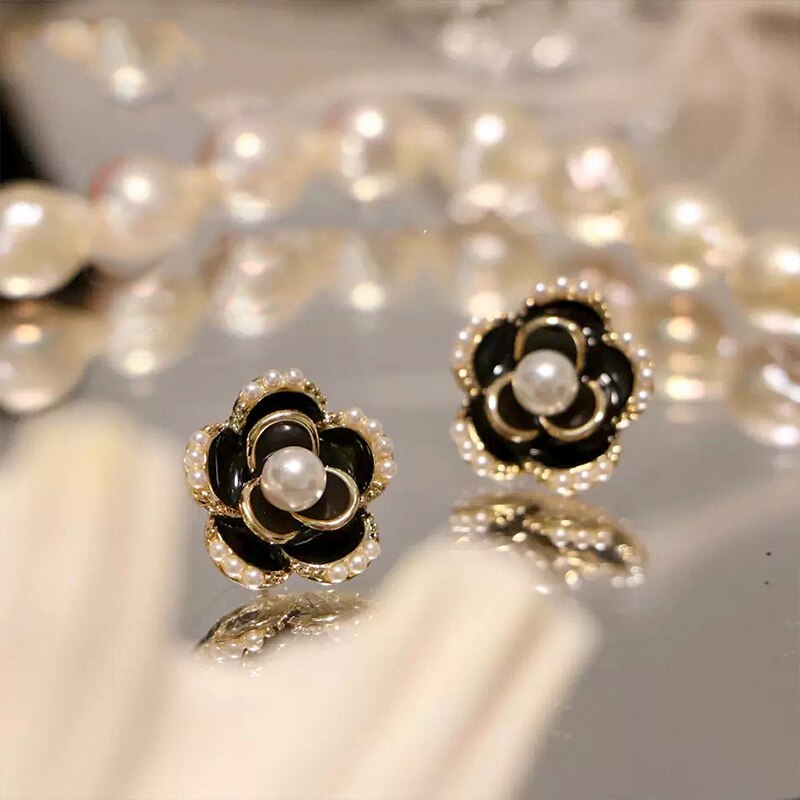 2022 Elegant Black Flower Pendant Pearl Earrings Korean Jewelry Party Girl's Sweet Accessories For Woman's Earrings