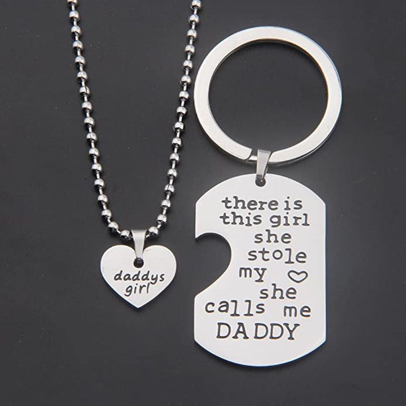 2Pcs Father Daughter Gift These Girls Stole My Heart They Call Me Daddy Keychain Set Heart Puzzle Daughter Dad Necklace