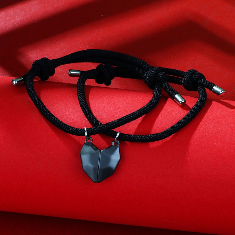 2Pcs Minimalist Lovers Matching Friendship Heart Pendant Couple Magnetic Distance Faceted Heart Pendant Necklace Couple Jewelry