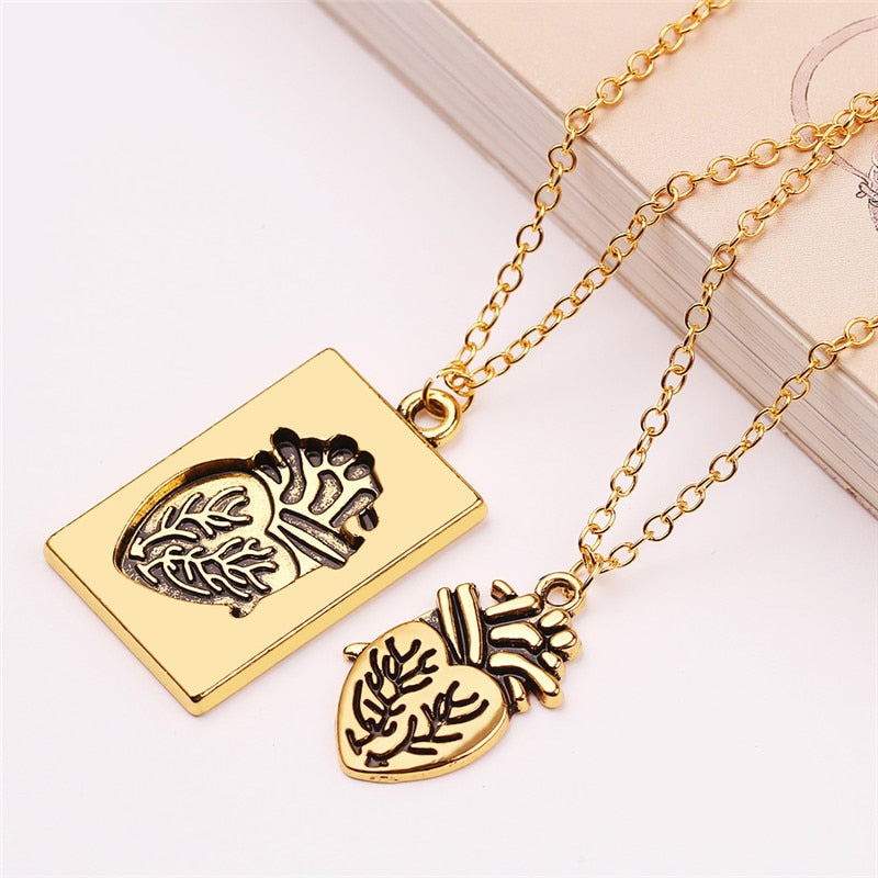 2pcs/set Vintage Jewelry Puzzle Mosaic Couple Statement Necklace Anatomical Heart Gold Necklace Valentine Day Gift Collares 2022