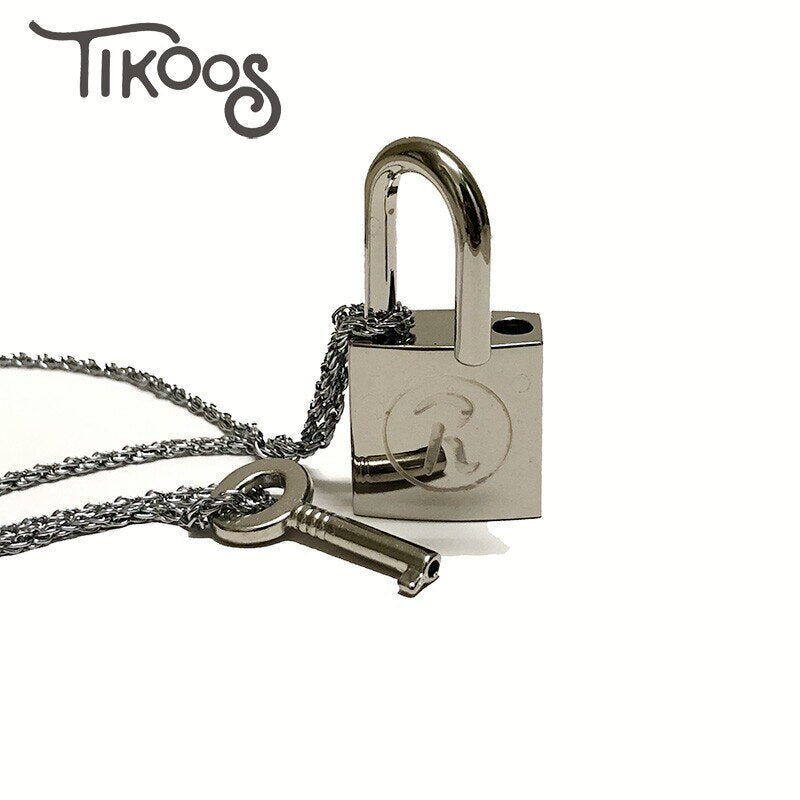 2pcs/set lover's Ai Yazawa NANA metal pendant key&lock alloy cosplay accessories chain necklace