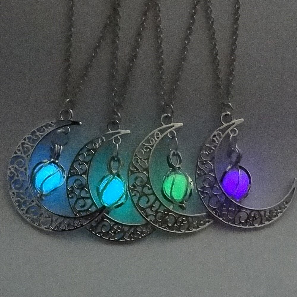 4 Colors Glow in the Dark Moon Necklace with Silver Color Crescent Moon Shaped Glowing Pendant Necklace for Christmas Gift