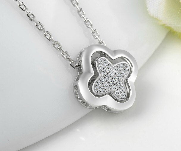4 Leaf Clover Crystal Pendant Necklace Accessories Korean Anti Allergy Accessories