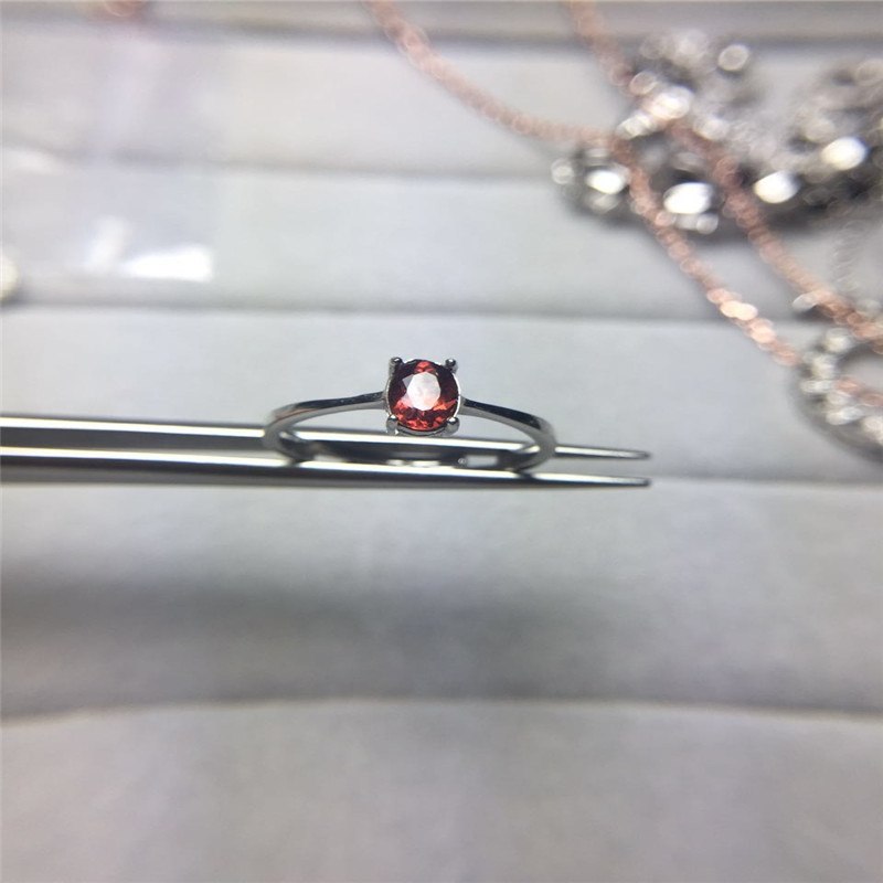 925 Sterling Silver 4*6mm Luxury Oval Cut Natural Red Garnet For Women Engagement Rring Anniversary Gemstone Ring