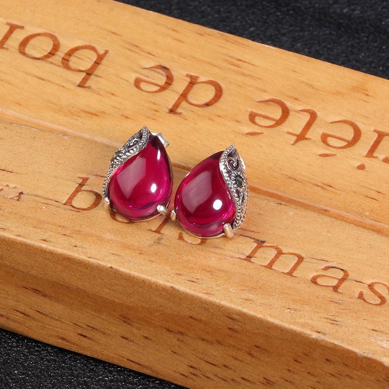 925 Sterling Silver Stud Earrings Female Red Corundum Crystal Earrings Simple Fashion Wedding Jewelry JE05