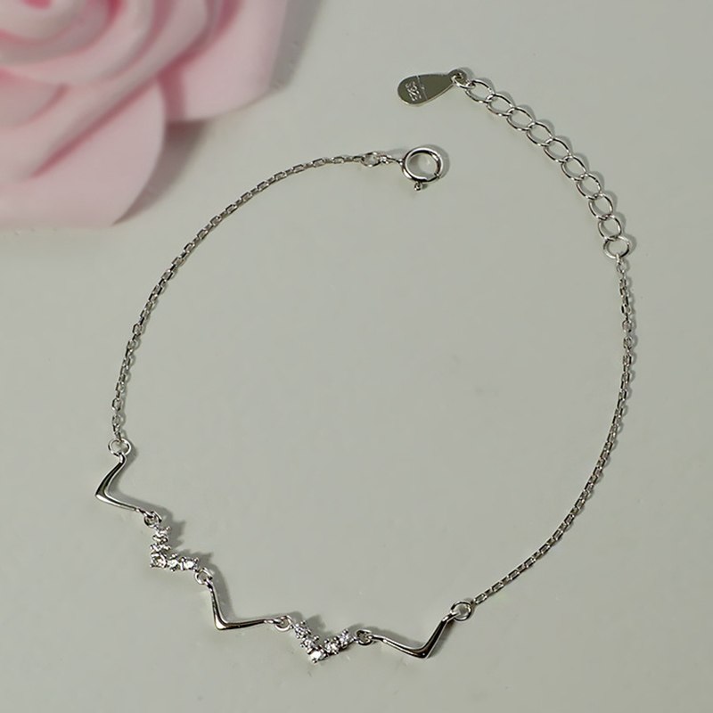 925 sterling silver 5 V connected zircon bracelets cute romantic style design wild bracelets for women 2020 fashion jewelry gift