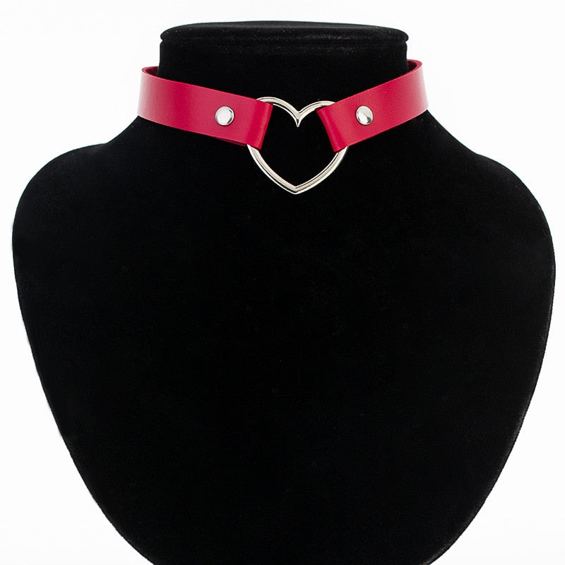 9Color Hot Sale Punk Leather Chokers Necklaces Women Party Heart Shape Pendant Necklace Female Collar Fashion Jewelry Wholesale