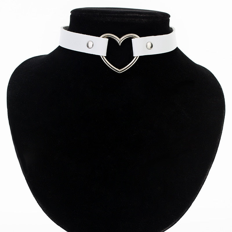 9Color Punk Leather Chokers Necklaces Women Party Heart Shape Pendant Necklace Female Collar Jewelry
