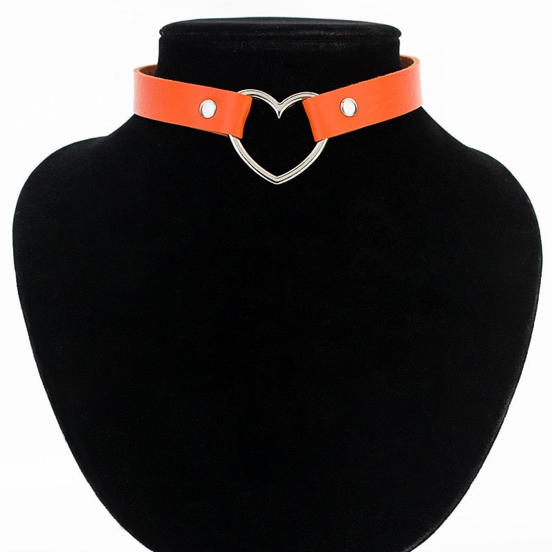 9Color Punk Leather Chokers Necklaces Women Party Heart Shape Pendant Necklace Female Collar Jewelry