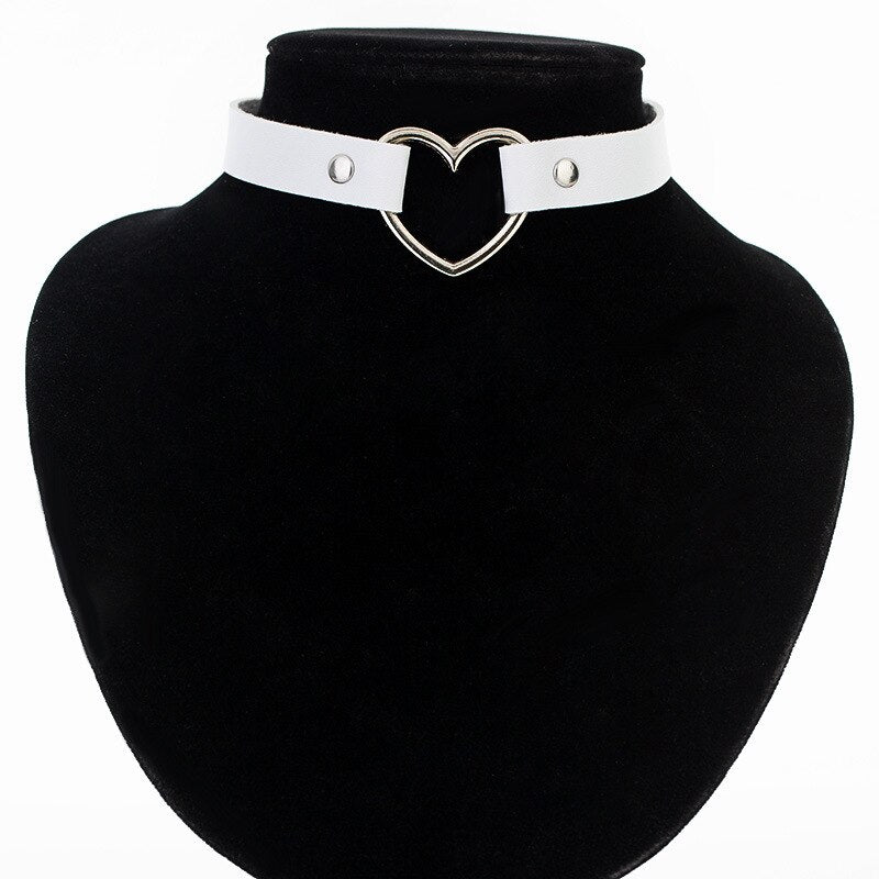 9Color Punk Leather Chokers Necklaces Women Party Heart Shape Pendant Necklace Female Collar Jewelry