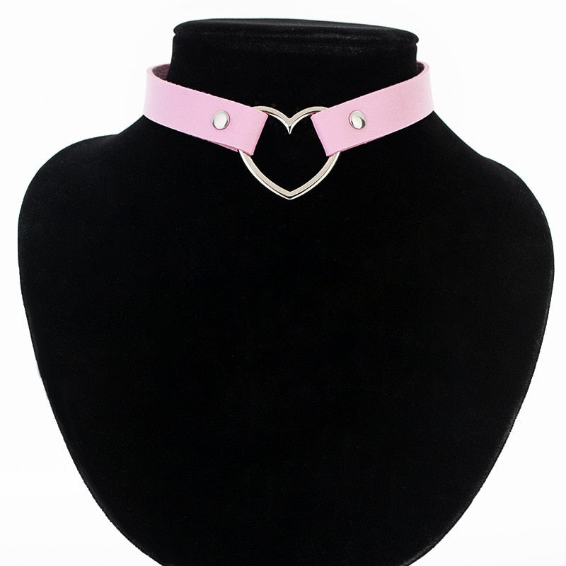 9Color Punk Leather Chokers Necklaces Women Party Heart Shape Pendant Necklace Female Collar Jewelry