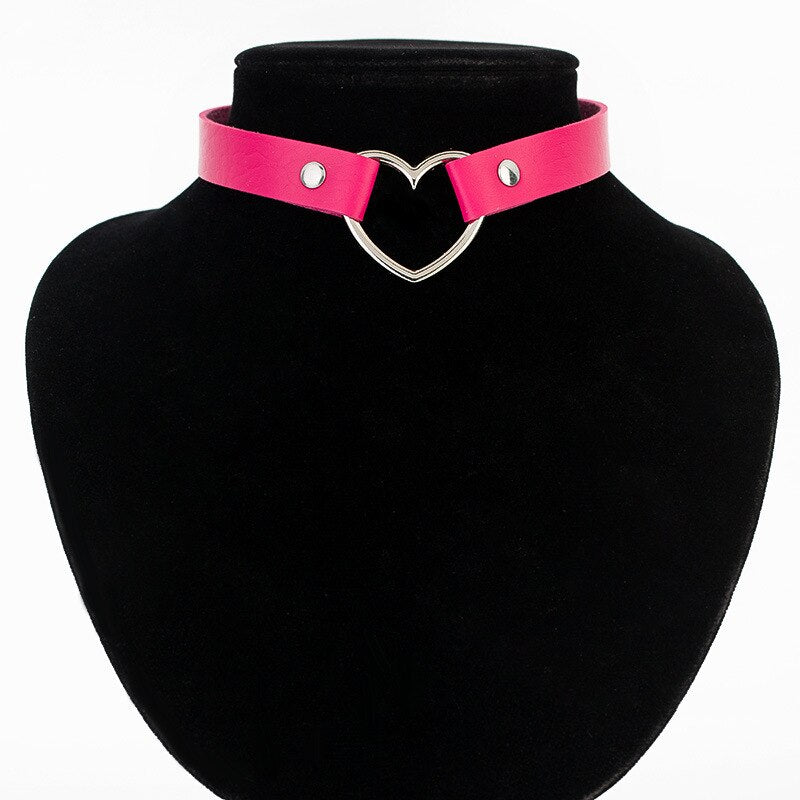 9Color Punk Leather Chokers Necklaces Women Party Heart Shape Pendant Necklace Female Collar Jewelry