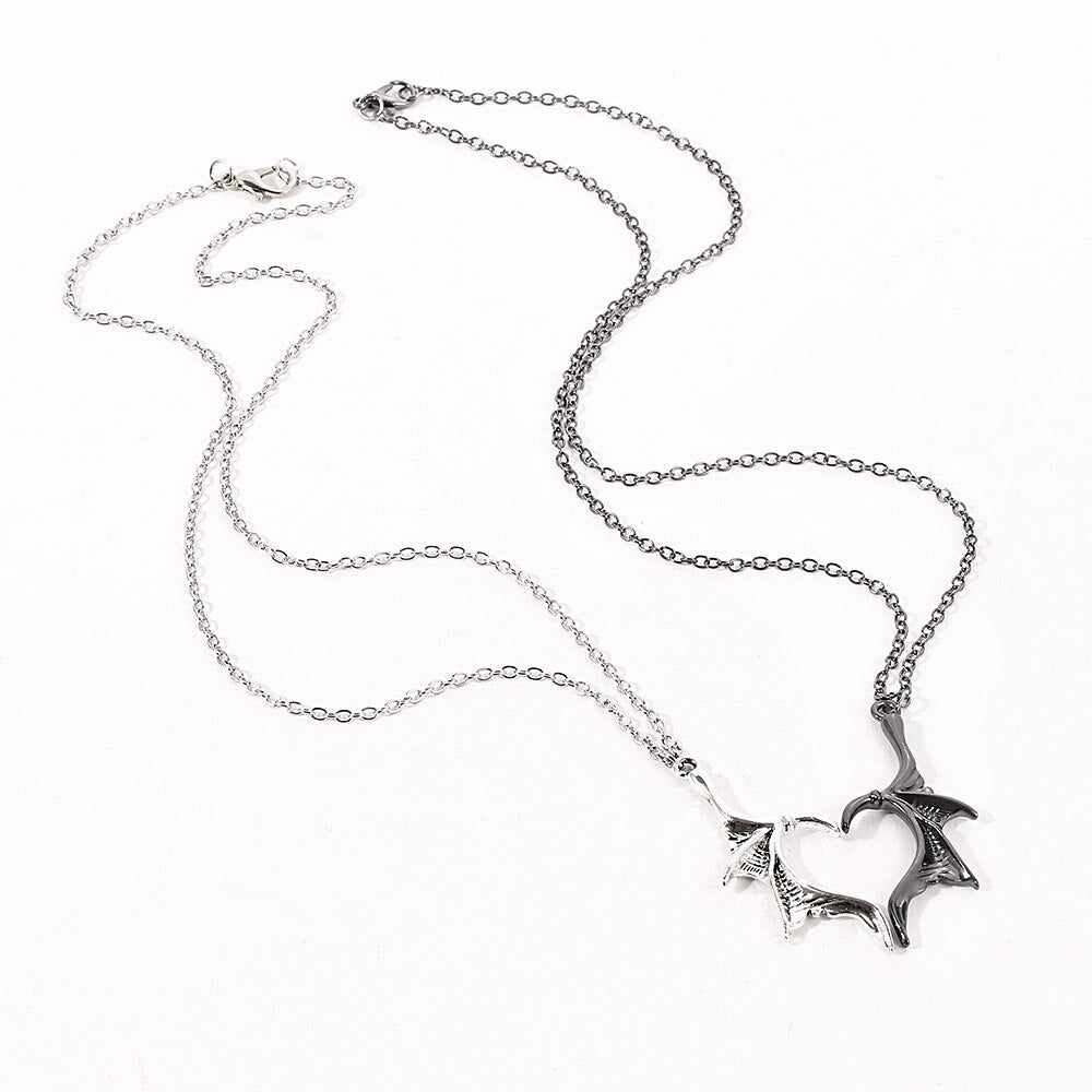 A pair of Heart-shaped Dragon Wings Vintage Pendant Necklace Charm Punk Lovers Necklace Vintage Mysterious Charm For Man Women
