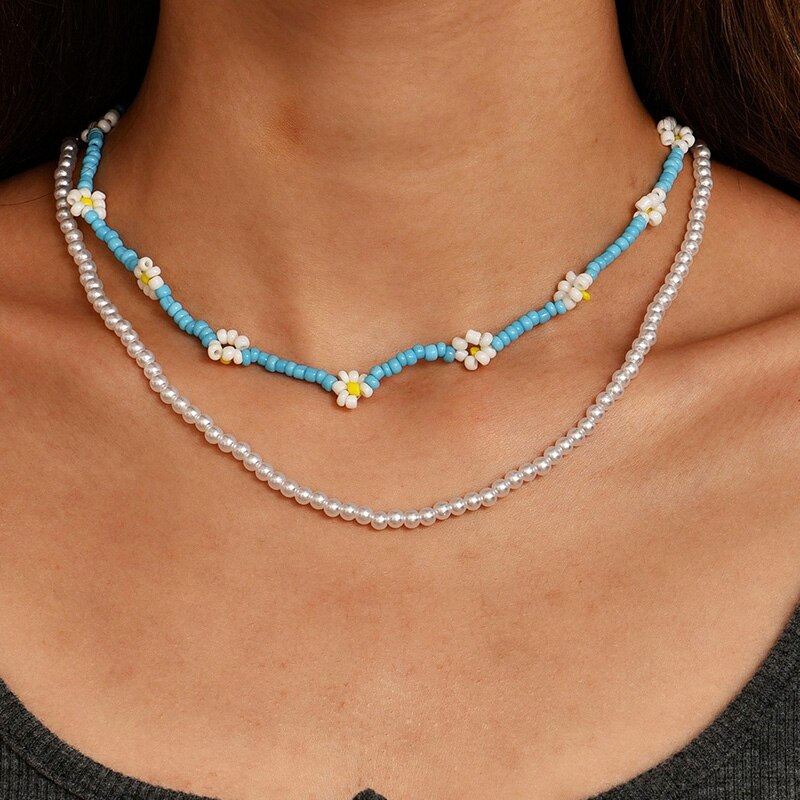 ALYXUY 2Pcs/Set Simple Hand Made Beads Flower Daisy Beaded Strand Pearl  Necklace Short Choker Jewelry for Women Gift