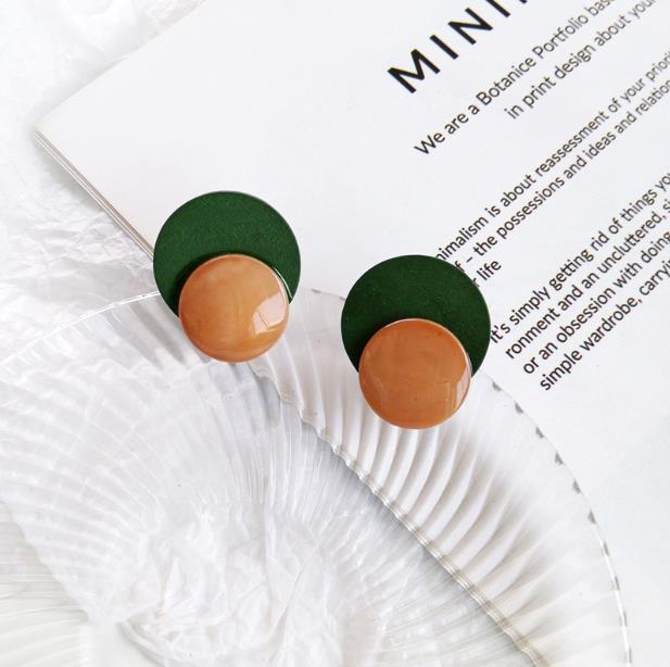 2020 New Simple Vintage Gold Metal Round Circle Wooden Button Drop Earrings For Women Girl Bijoux Fashion Jewelry Wholesale