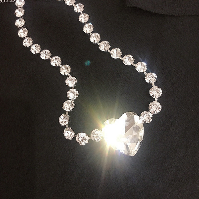AOMU  Hyperbole Rhinestone Big Love Pendant Metal Silver Color Clavicle Chain Adjustable Choker Necklace for Women