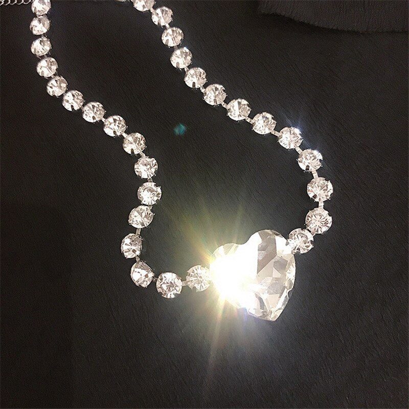 AOMU  Hyperbole Rhinestone Big Love Pendant Metal Silver Color Clavicle Chain Adjustable Choker Necklace for Women