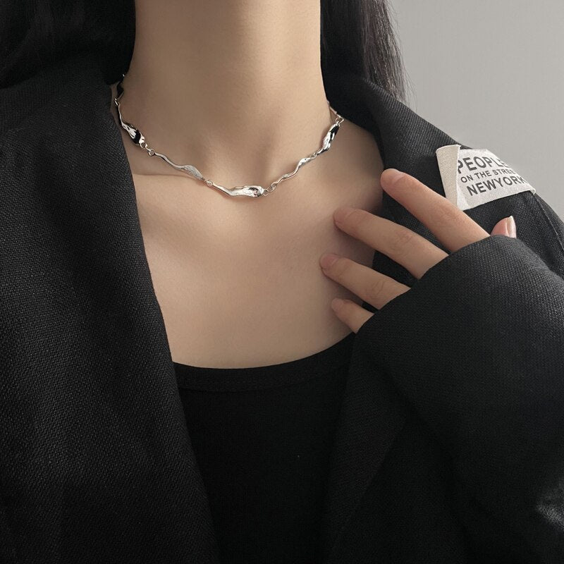 AOMU Summer Sweet Silver Color Metal Wave Clavicle Chain Irregular Geometric Hollow Cross Necklace for Women Party Accessories
