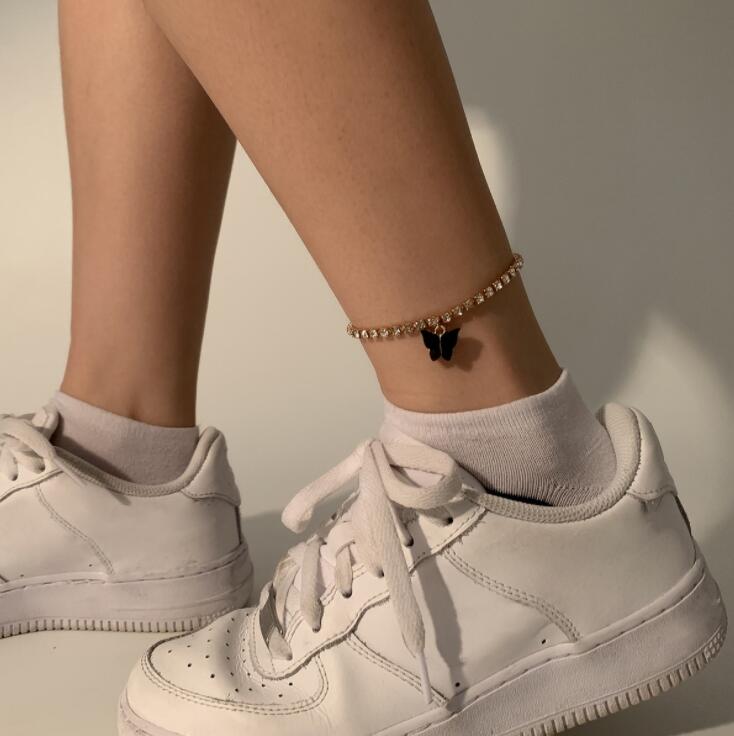 Acrylic Butterfly Choker Necklace Rhinestone Chain White Black Color Simple Clavicle Necklace Animal Korean Jewelry чокер