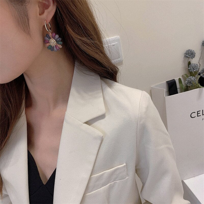 America Jewelry  Color Zircon Exaggerated Daisy Flower Earrings Elegant Women's Holiday Party Accessories