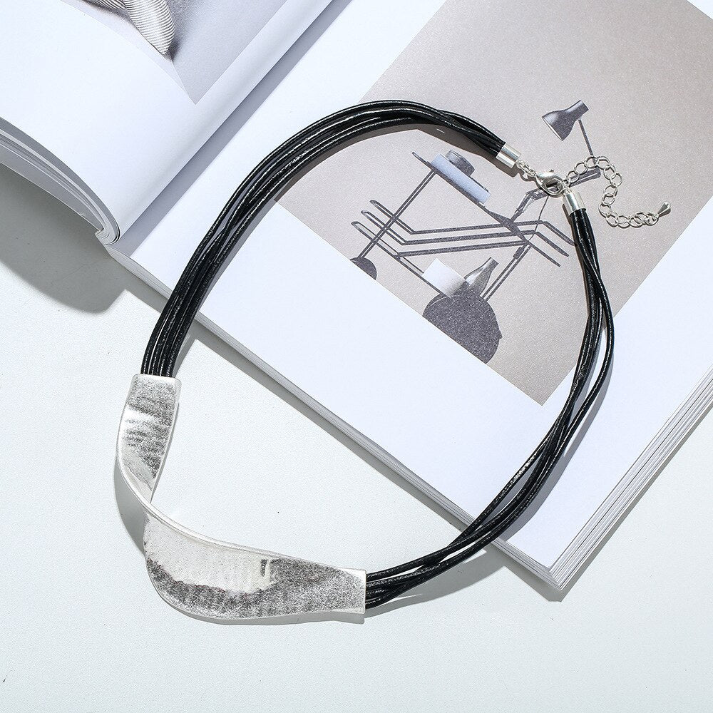 Amorcome Women's Pendants Necklace for Women Men Vintage Twisted Metal Leather Rope Choker Necklaces Neck Collar Jewelry Femme