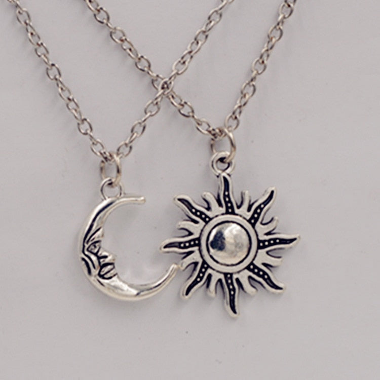 Antique Silver Color Sun Moon Pendants & Necklaces Lovers Retro Short Chain Choker Necklace Friends Women Jewelry A754