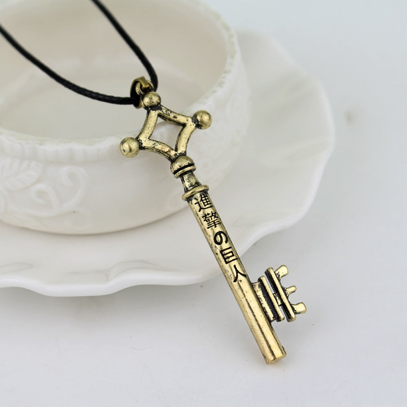 Attack On Titan Eren Key Necklace Vintage Metal Entering The Giant Logo Cosplay Jewelry Toy Costumer Gift Ornaments