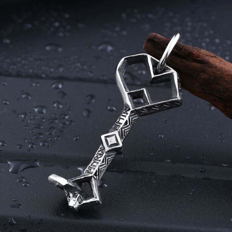 BEIER Vintage Jewelry Metal Stainless Steel Necklace for Men Jewelry key Pendant Necklace For Women Jewelry BP8-029