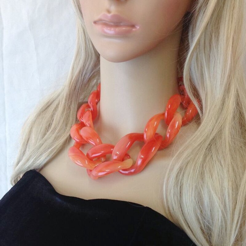 BOJIU 14 Color Cute Big Acrylic Choker Necklaces For Women Boho Gold Chain Plastic Punk Collar Necklace Lady Gift Jewelry NK1074