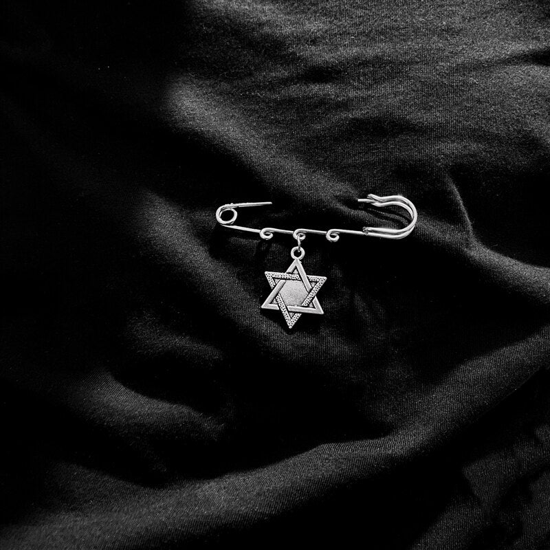 Bag Pin Accessories for Men women Brooch cross punk bag chain Decoration single shoulder slant bag Pendant DIY suit simple