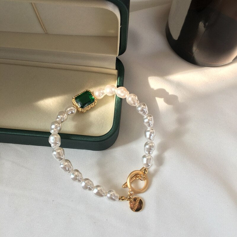 Baroque Vintage Green Crystal White Pearl Charm Choker Chain Necklace for Women Girls Sweet Female Small Fresh Collarbone 2021