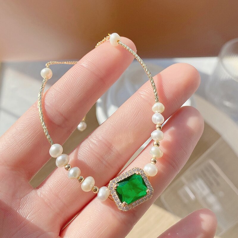 Baroque Vintage Green Crystal White Pearl Charm Choker Chain Necklace for Women Girls Sweet Female Small Fresh Collarbone 2021